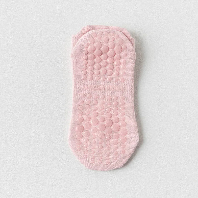 Meias Antiderrapantes para Yoga e Pilates – Conforto e Segurança para Seus Treinos!