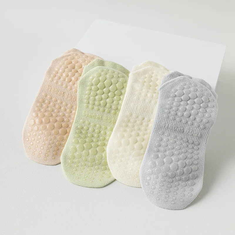 Meias Antiderrapantes para Yoga e Pilates – Conforto e Segurança para Seus Treinos!