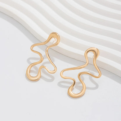 Minimalista Brinco de Metal Geométrico Irregular com Design Vazado.